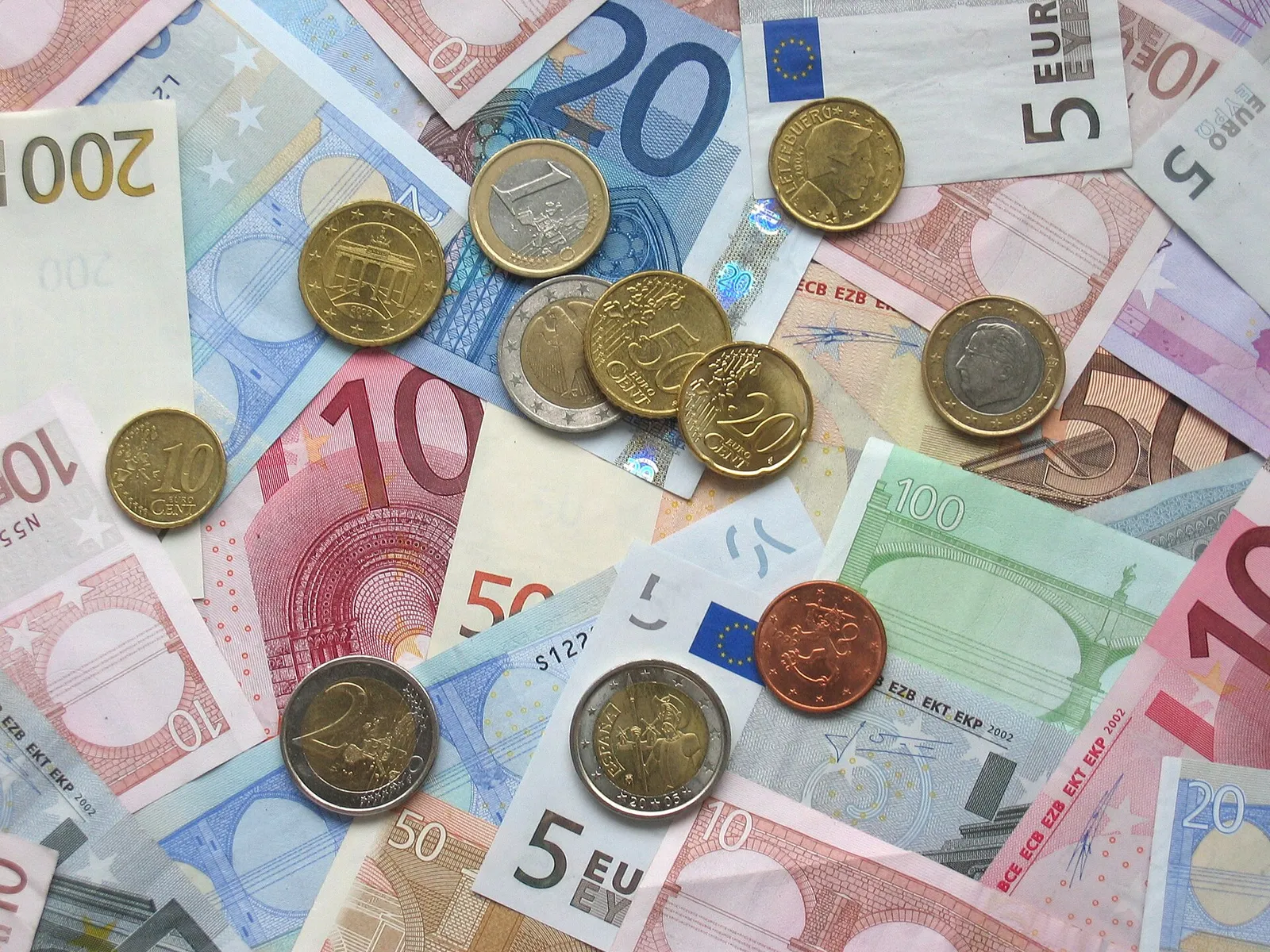 Monedas y billetes de euro