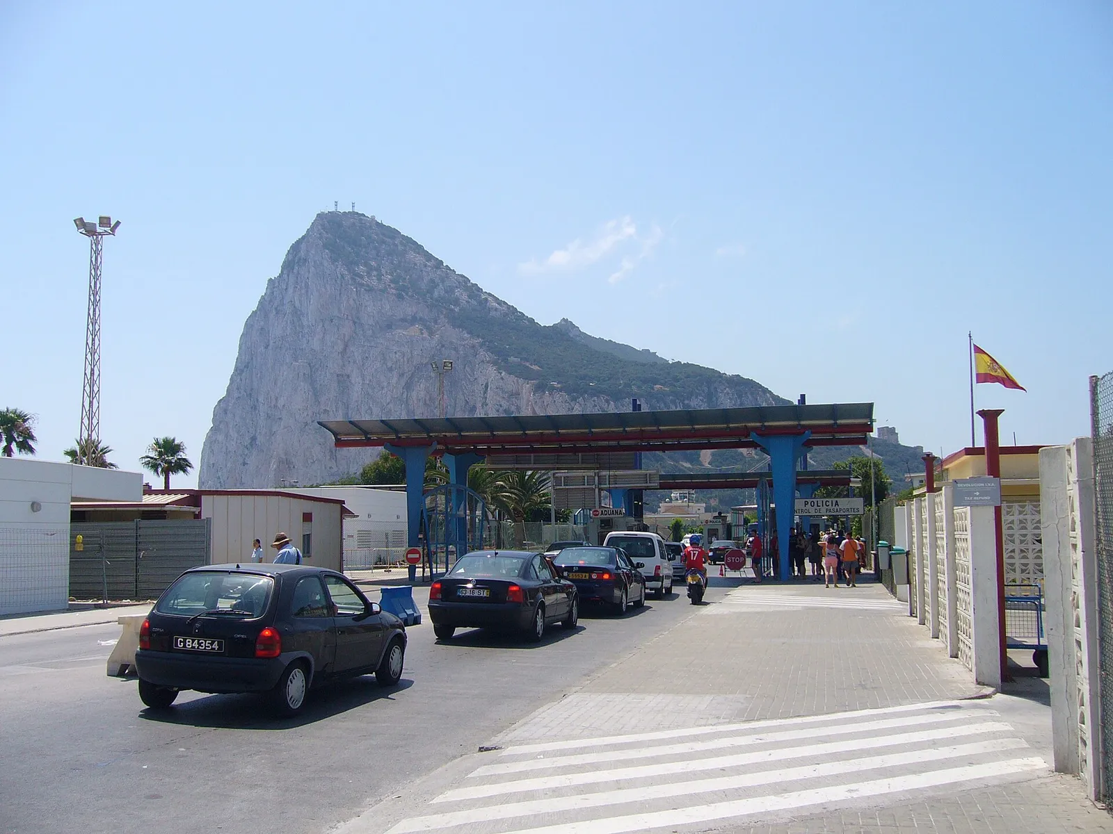 El Peñón de Gibraltar visto desde el lado español de la frontera (imagen de archivo)