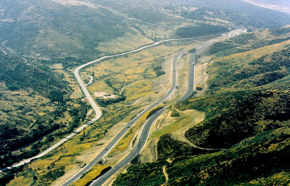 Vista aérea de una autopista española