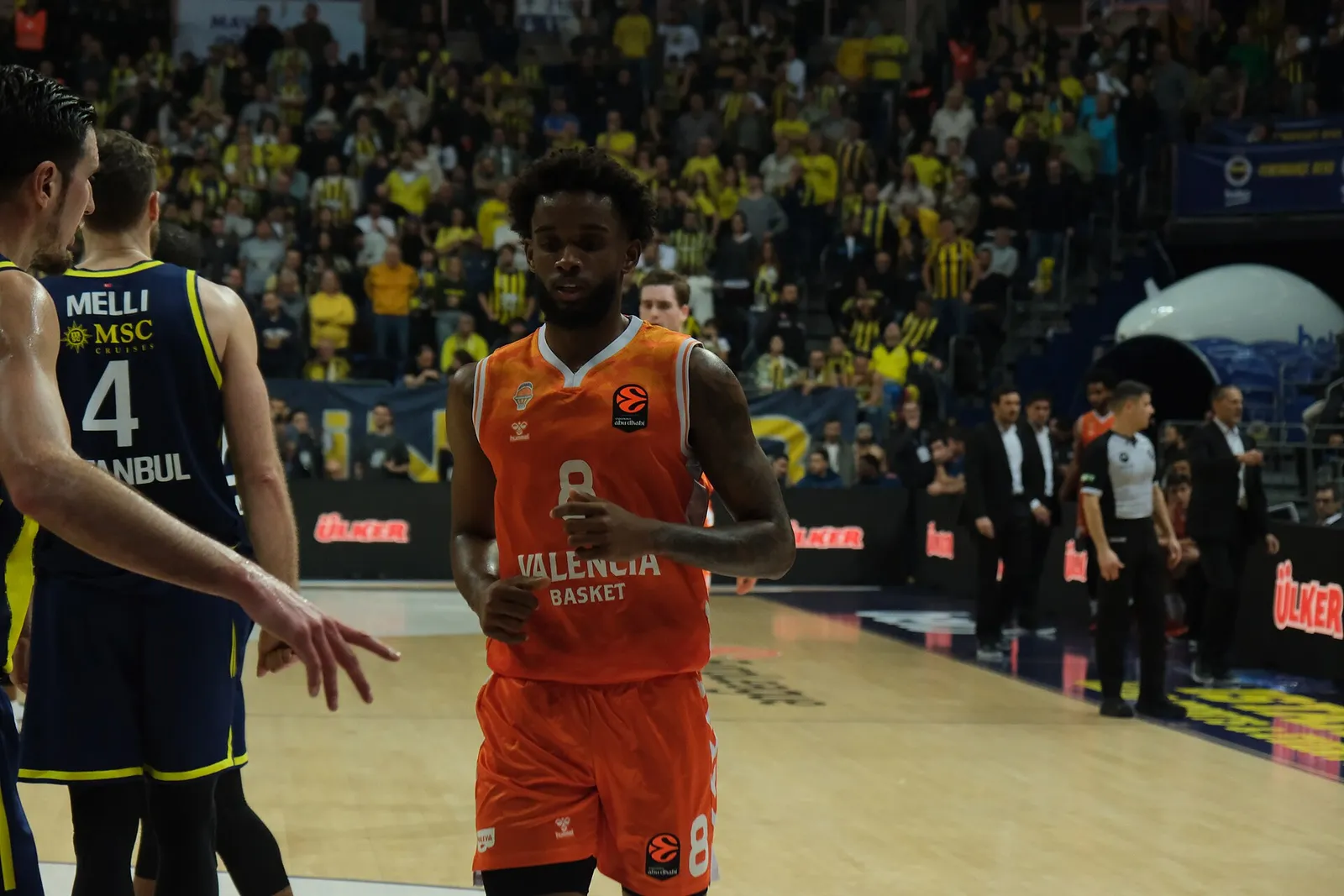 Jean Montero, base del Valencia Basket, durante un partido europeo en enero de 2026