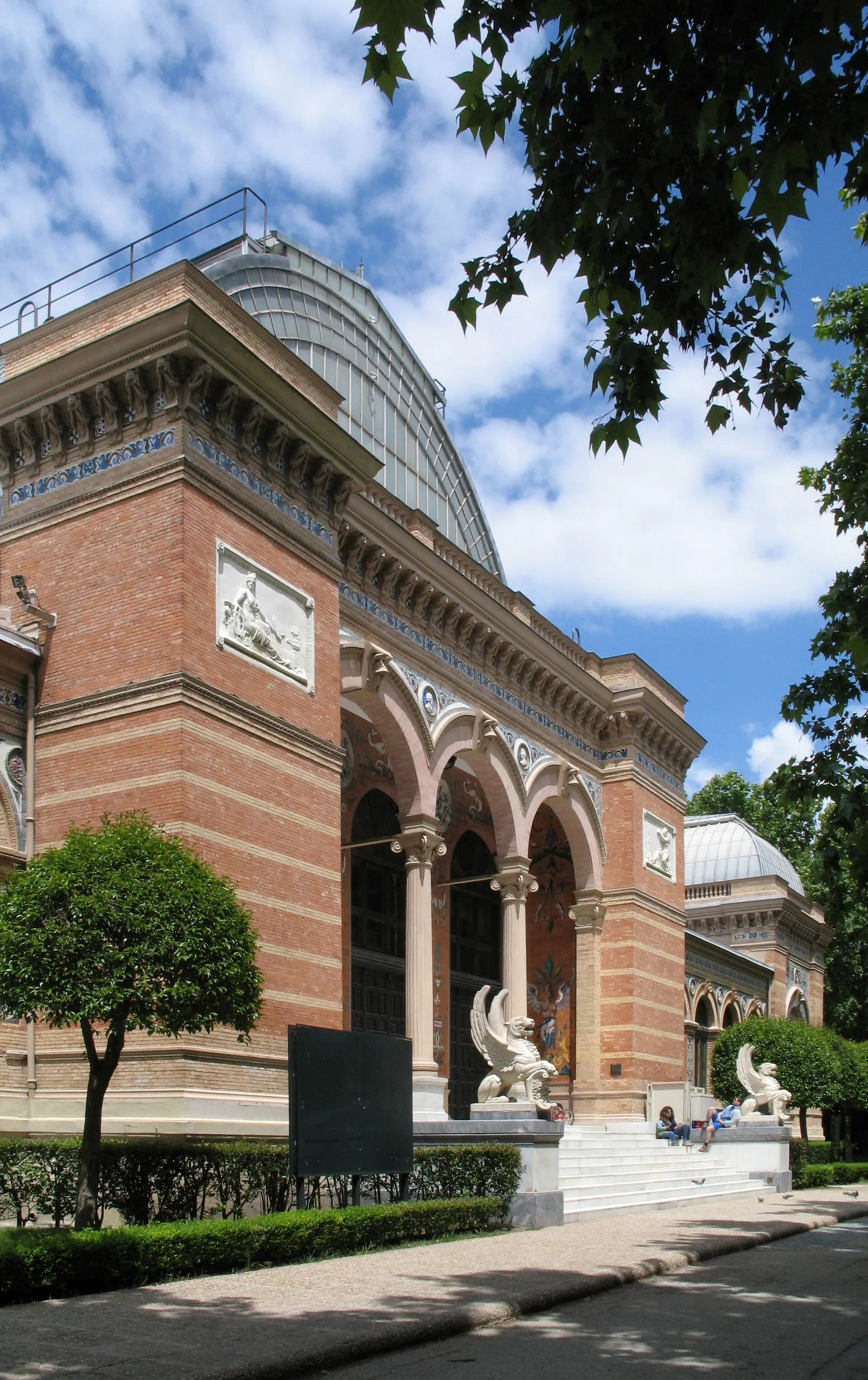 El Palacio de Velázquez, en el parque del Retiro de Madrid