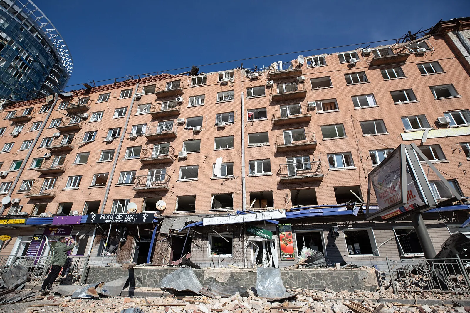 Daños causados por la guerra en un edificio de Kiev (imagen de archivo)