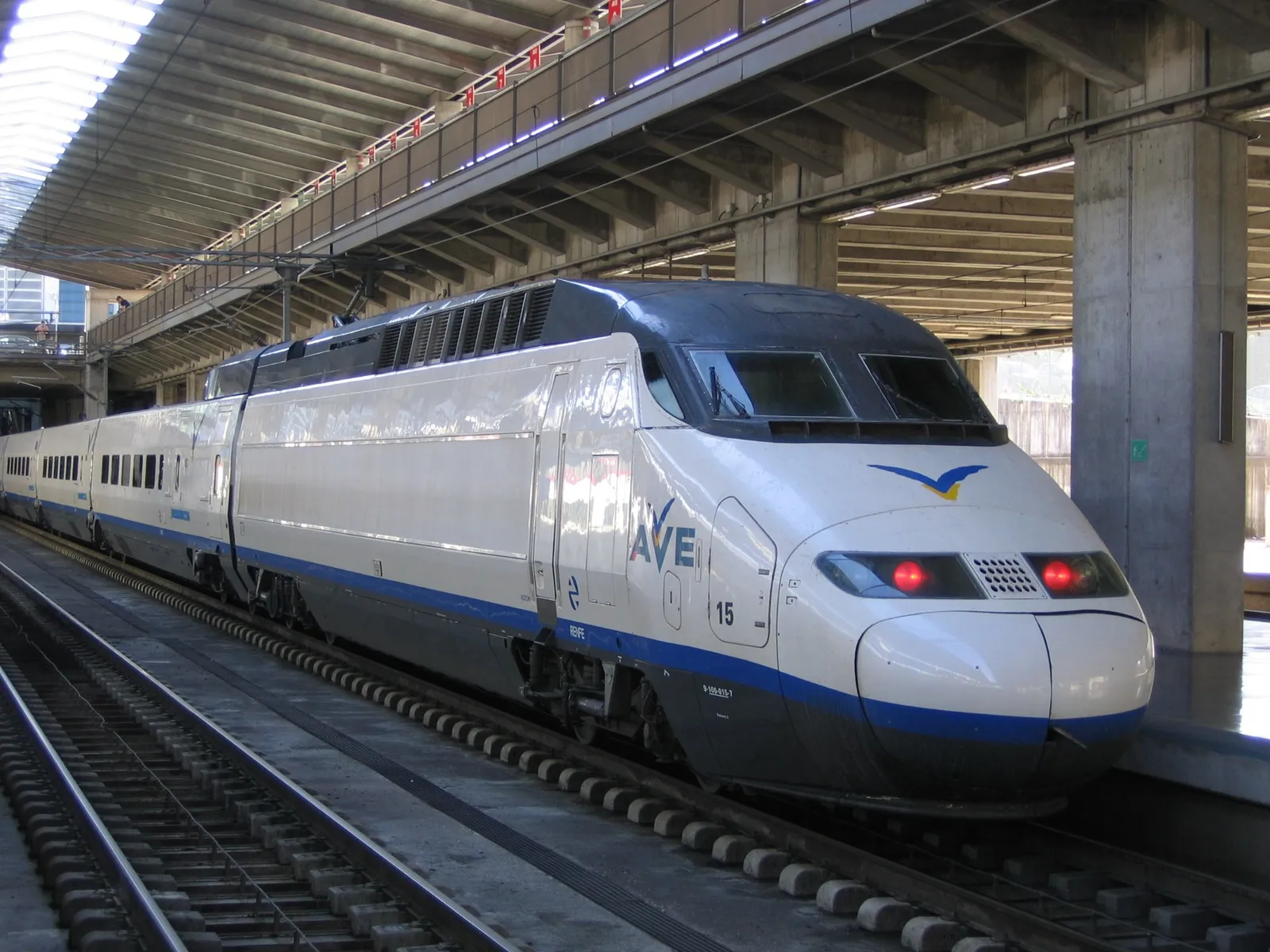 Un tren AVE de Renfe (imagen de archivo)