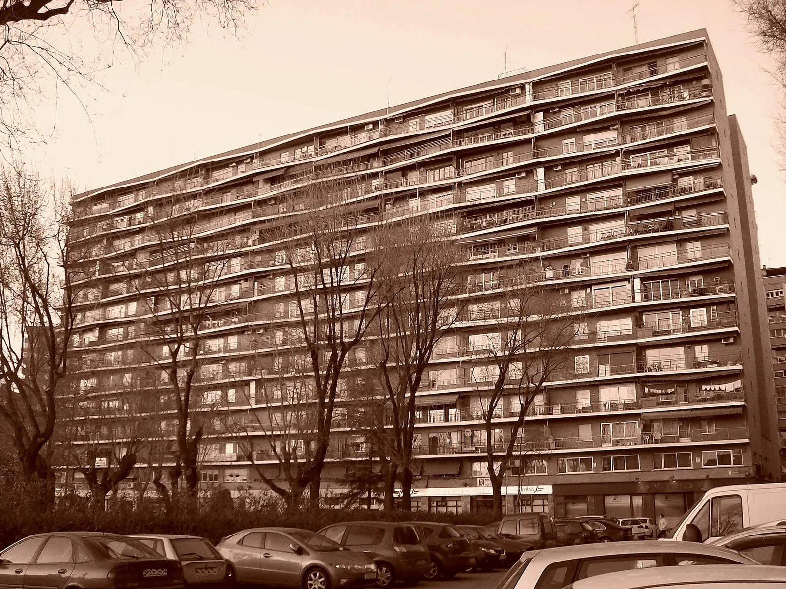 Edificios de viviendas en el paseo de la Chopera, en Madrid