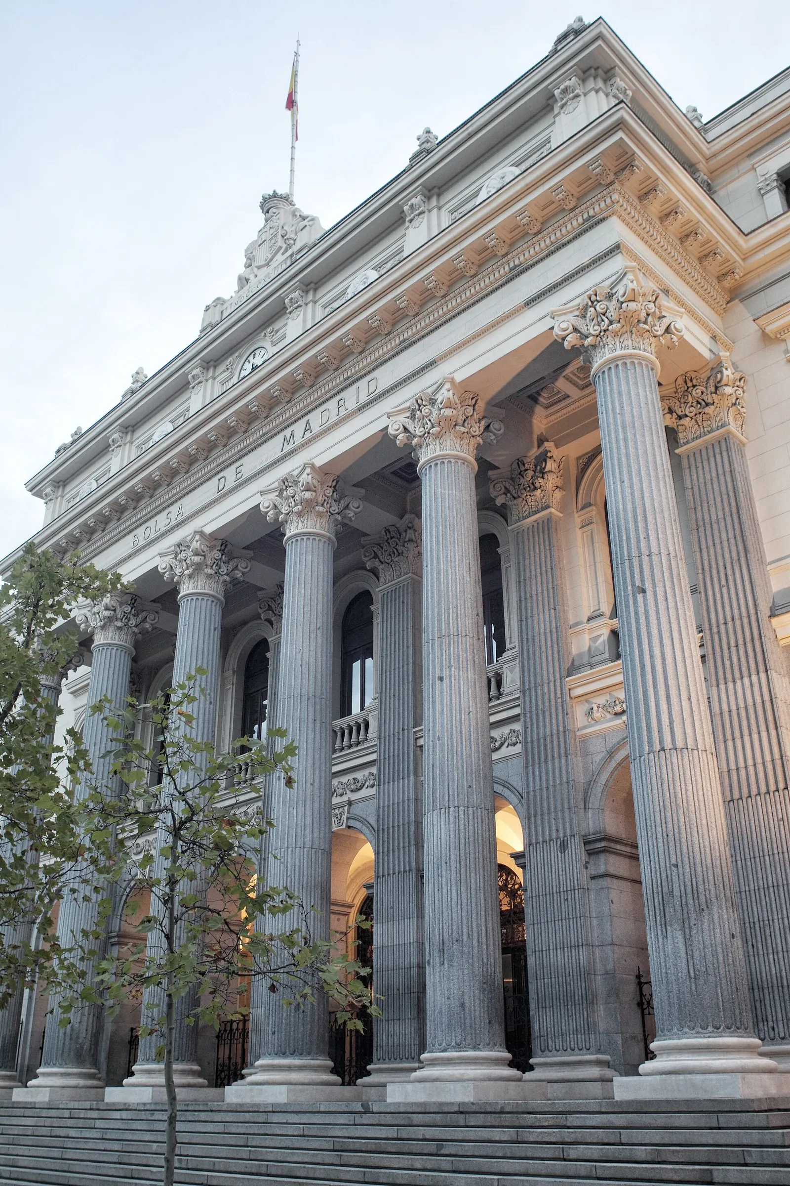 Edificio del Palacio de la Bolsa de Madrid