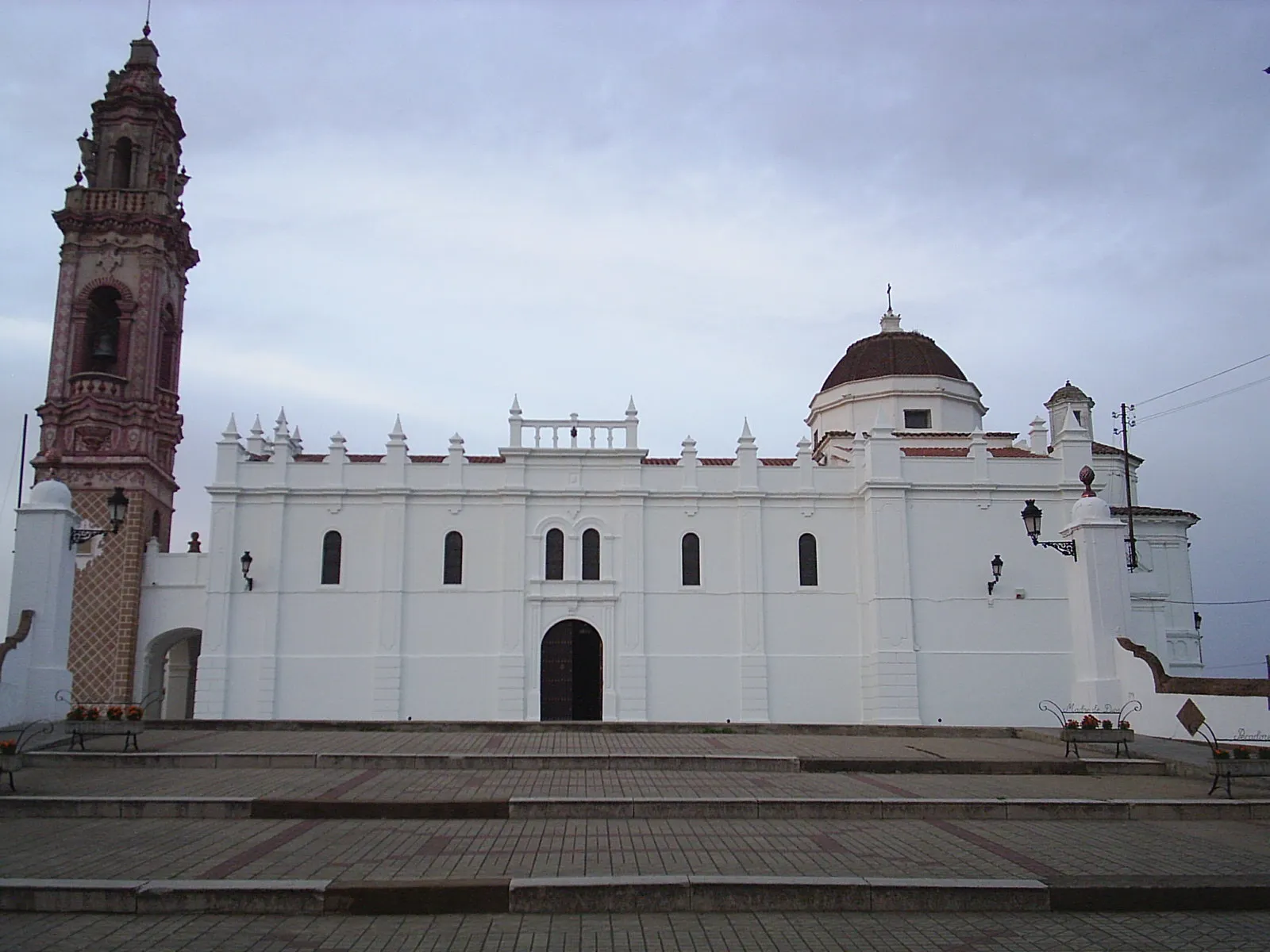 Santuario de la Virgen de Gracia, en Oliva de la Frontera (Badajoz)