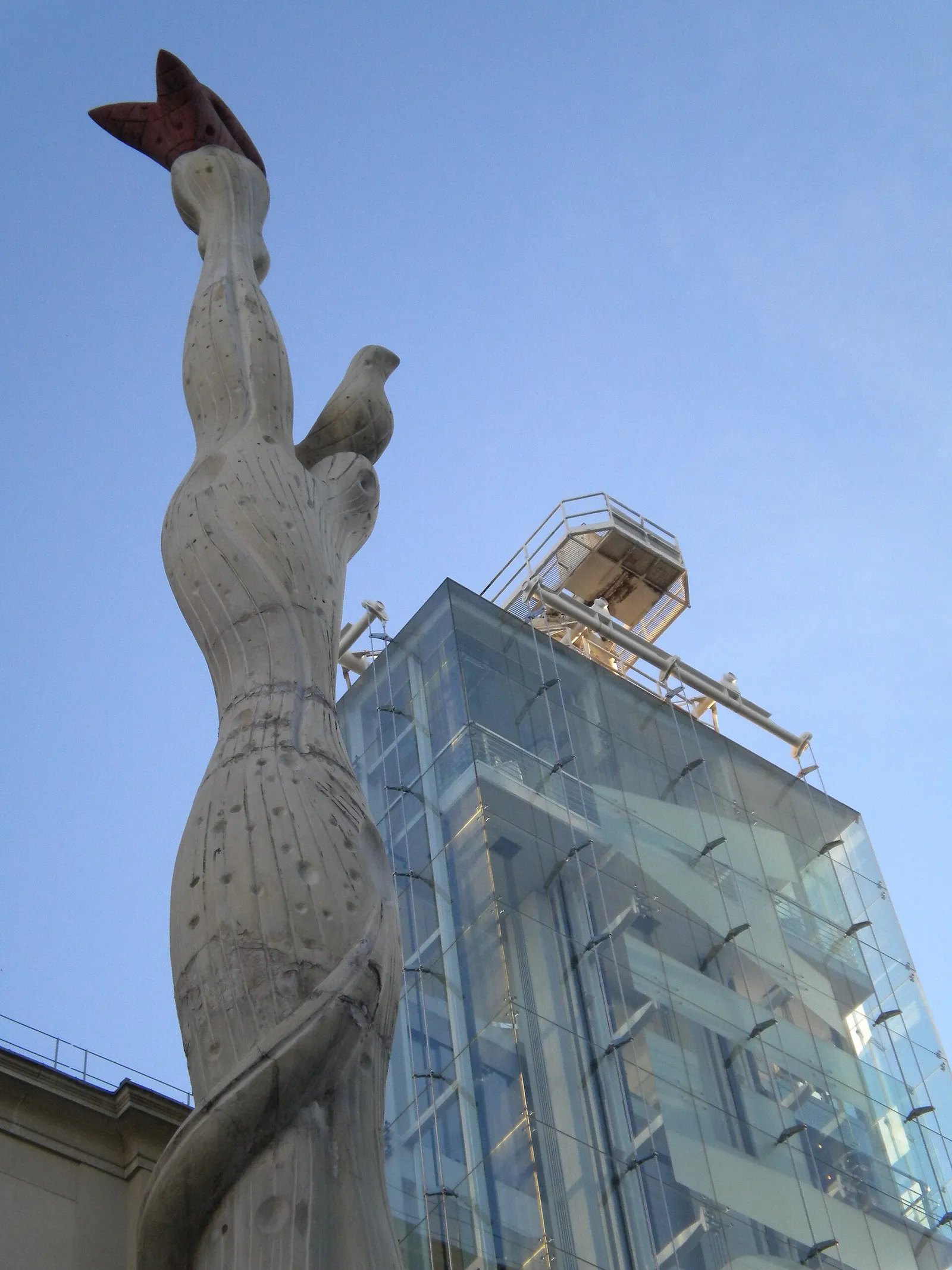 Fachada del Museo Reina Sofía, en Madrid, donde se expone el Guernica