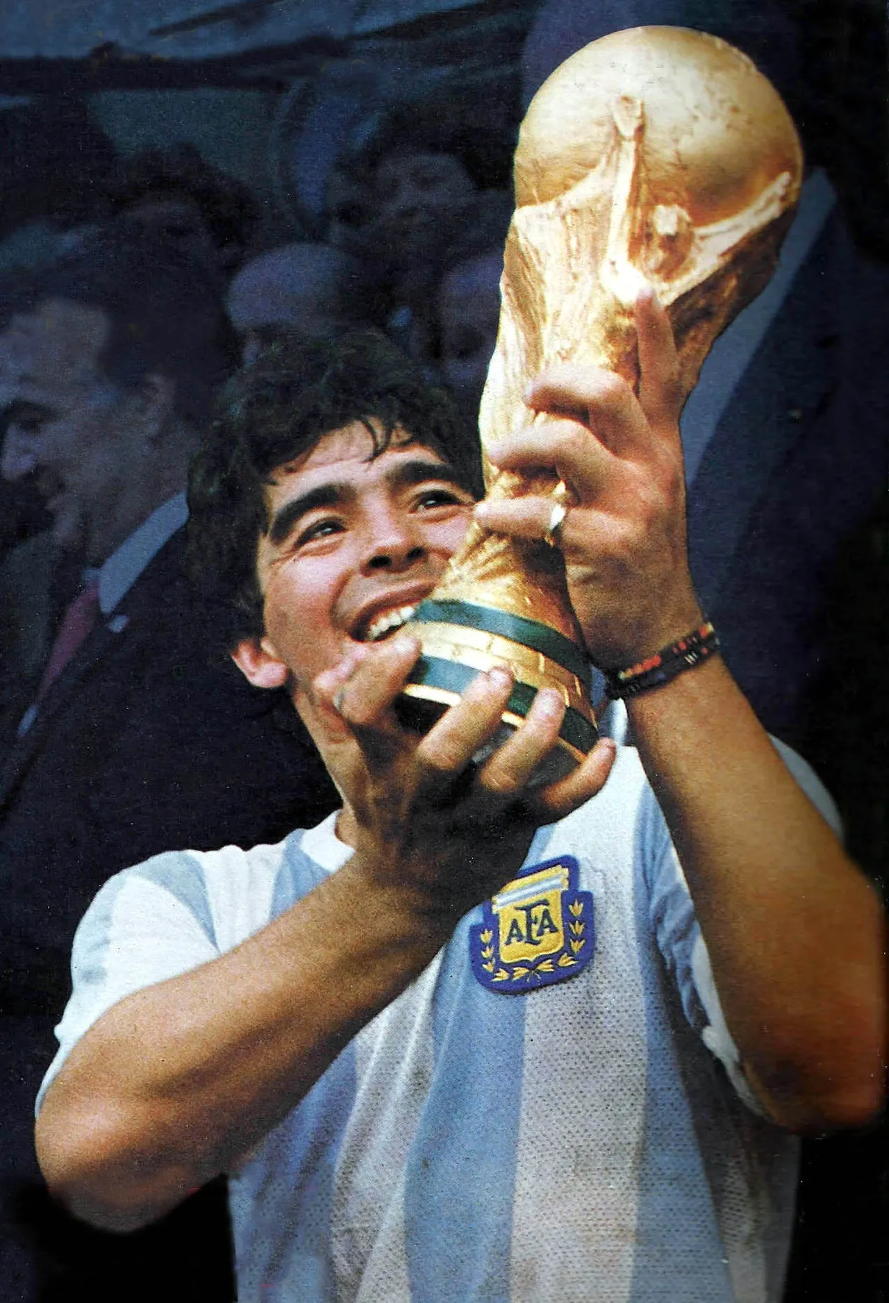 Diego Maradona con la copa del Mundial de México 1986