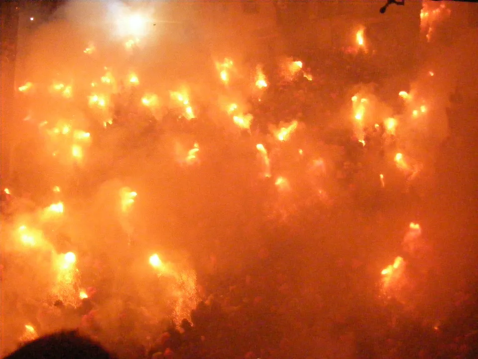 El salto de los Plens, los diablos de fuego de La Patum de Berga