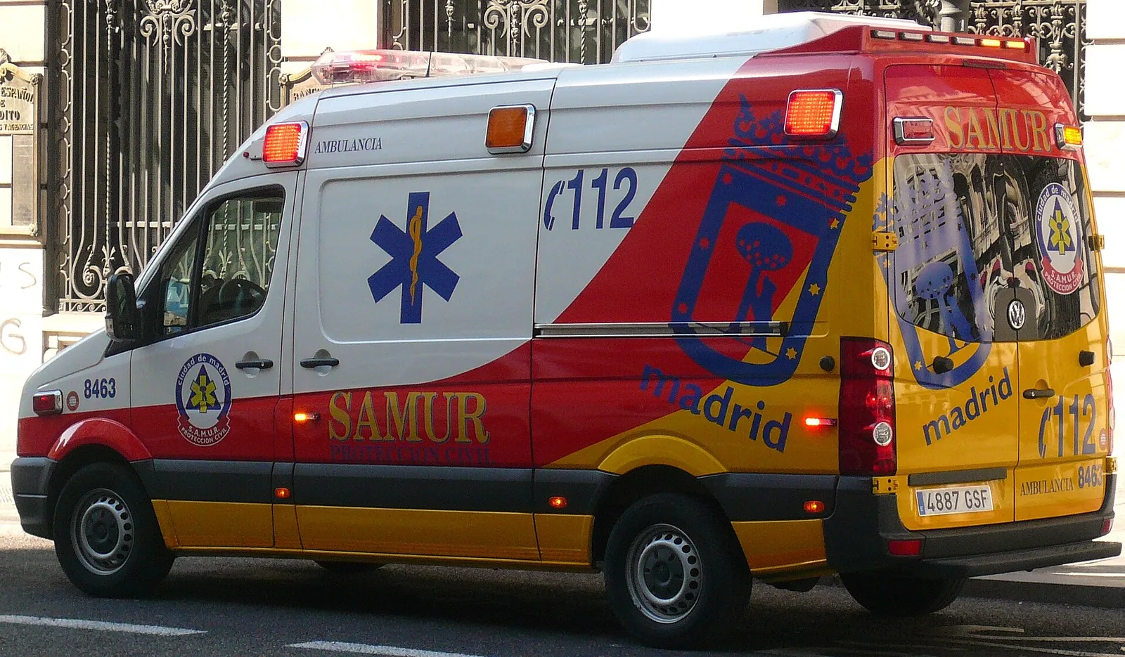 Una ambulancia de los servicios de emergencia