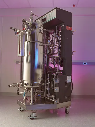 Un biorreactor de laboratorio, propio de la industria biotecnológica