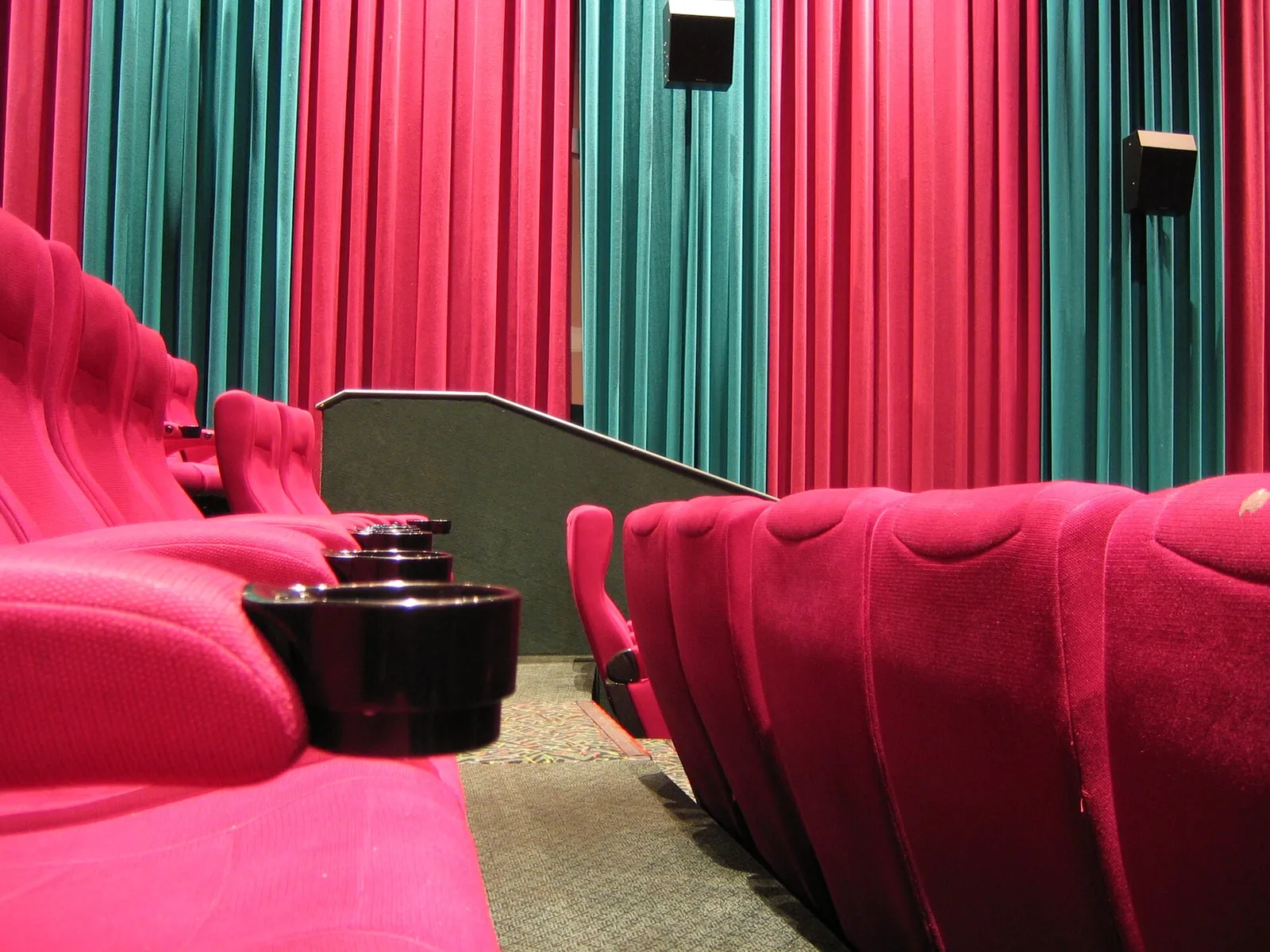 Interior de una sala de cine (imagen de archivo)