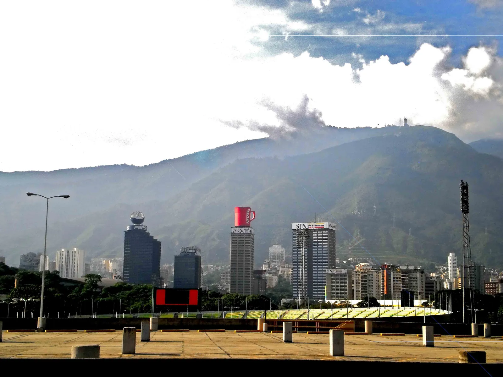 Vista del horizonte urbano de Caracas, Venezuela