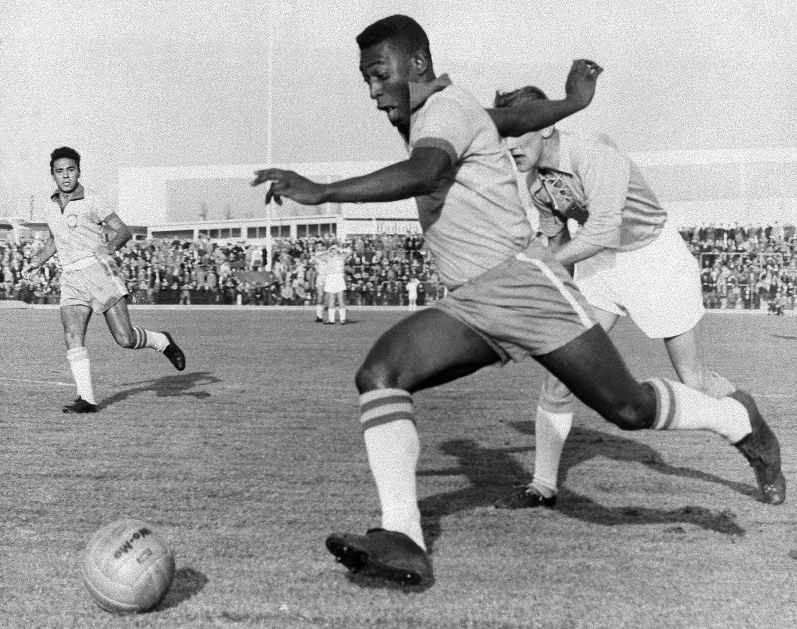 El futbolista brasileño Pelé, en una imagen de 1960 (imagen de archivo)